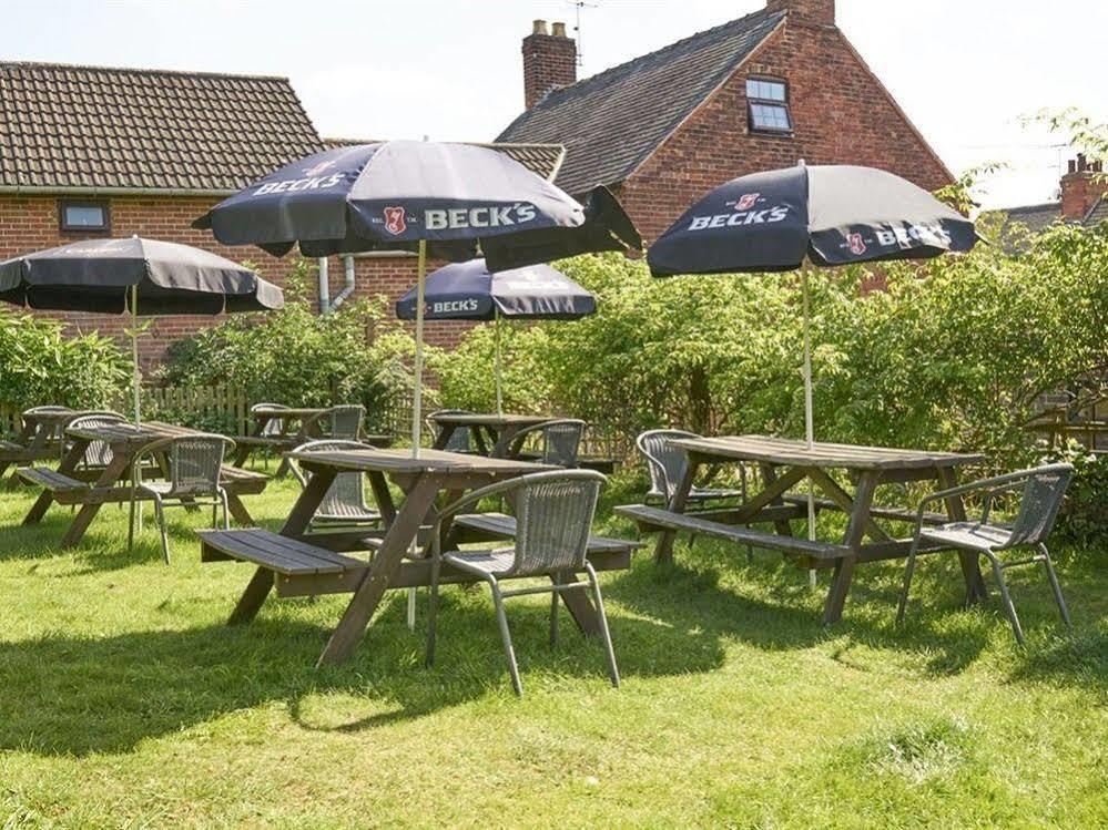 The Old Ship Inn Lowdham Экстерьер фото